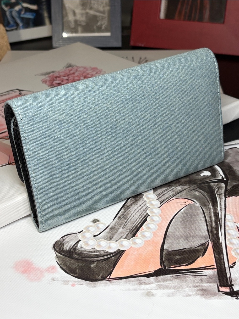 Ed Hardy Denim Light Blue Crystal Rose & Heart Clutch Wallet NEW - Picture 4 of 11